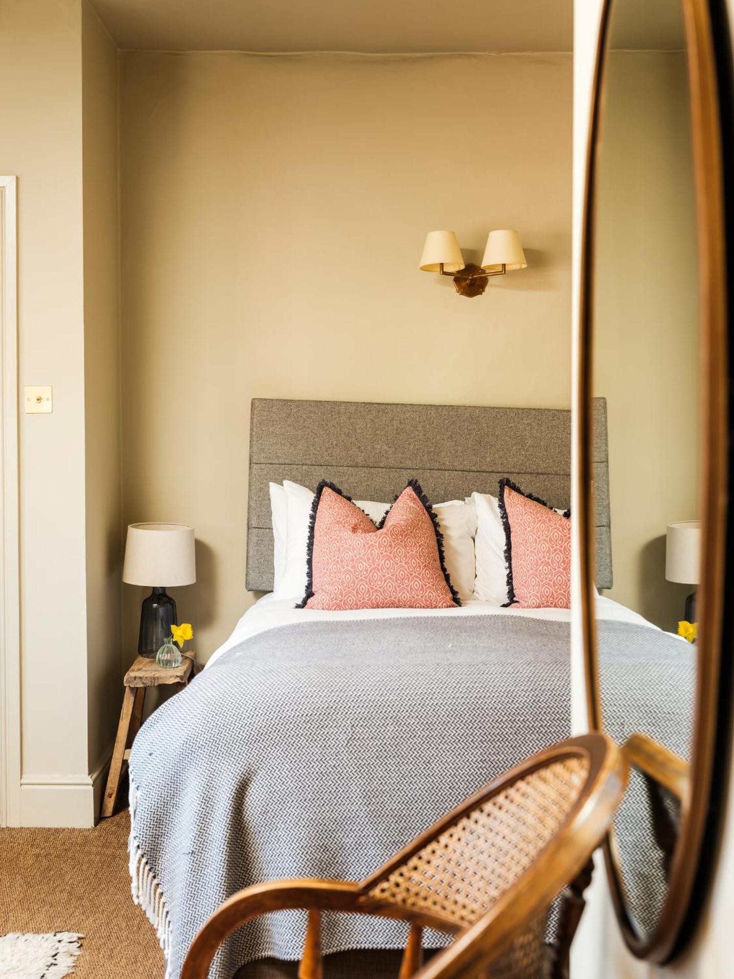 The Grosvenor Arms Hotel Hindon Стая снимка