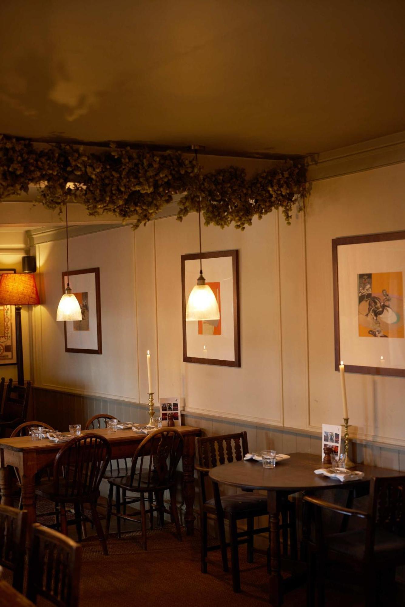 The Grosvenor Arms Hotel Hindon Екстериор снимка
